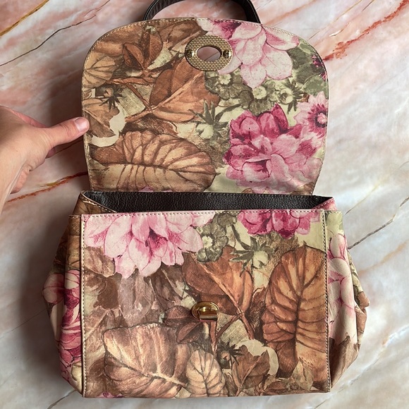 PEPPERMINT | Floral leather shoulder tote bag - Picture 4 of 9